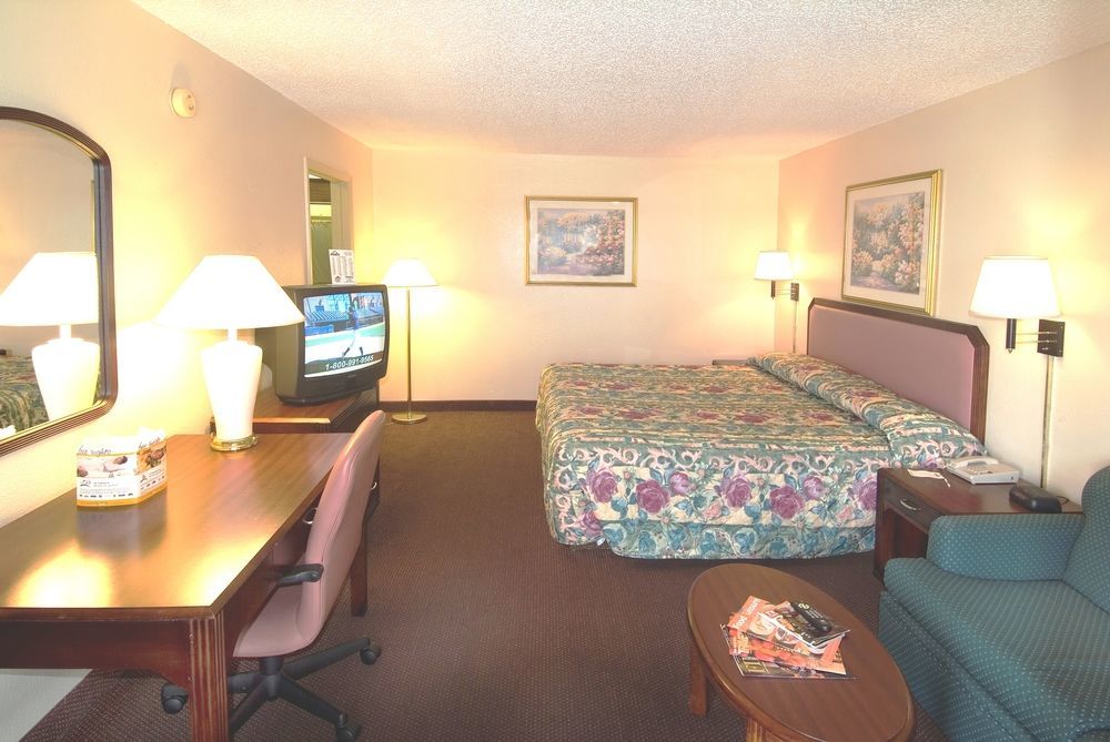 The At Market Square 2* San Antonio