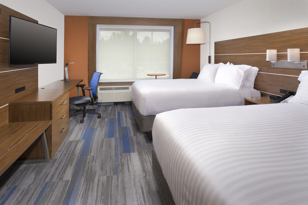 Express & North-windcrest By Ihg Hotel 3*