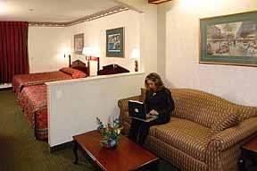 Western Alamo Hotel 3*