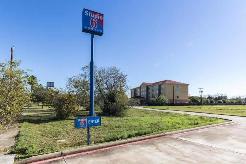 6 - East Hotel