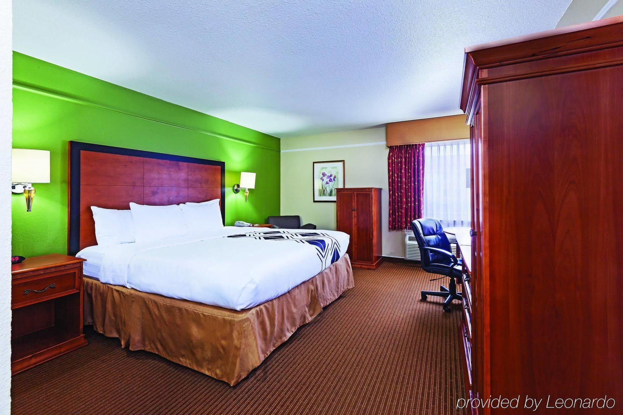 Hotel La Quinta By Wyndham Brooks City Base San Antonio