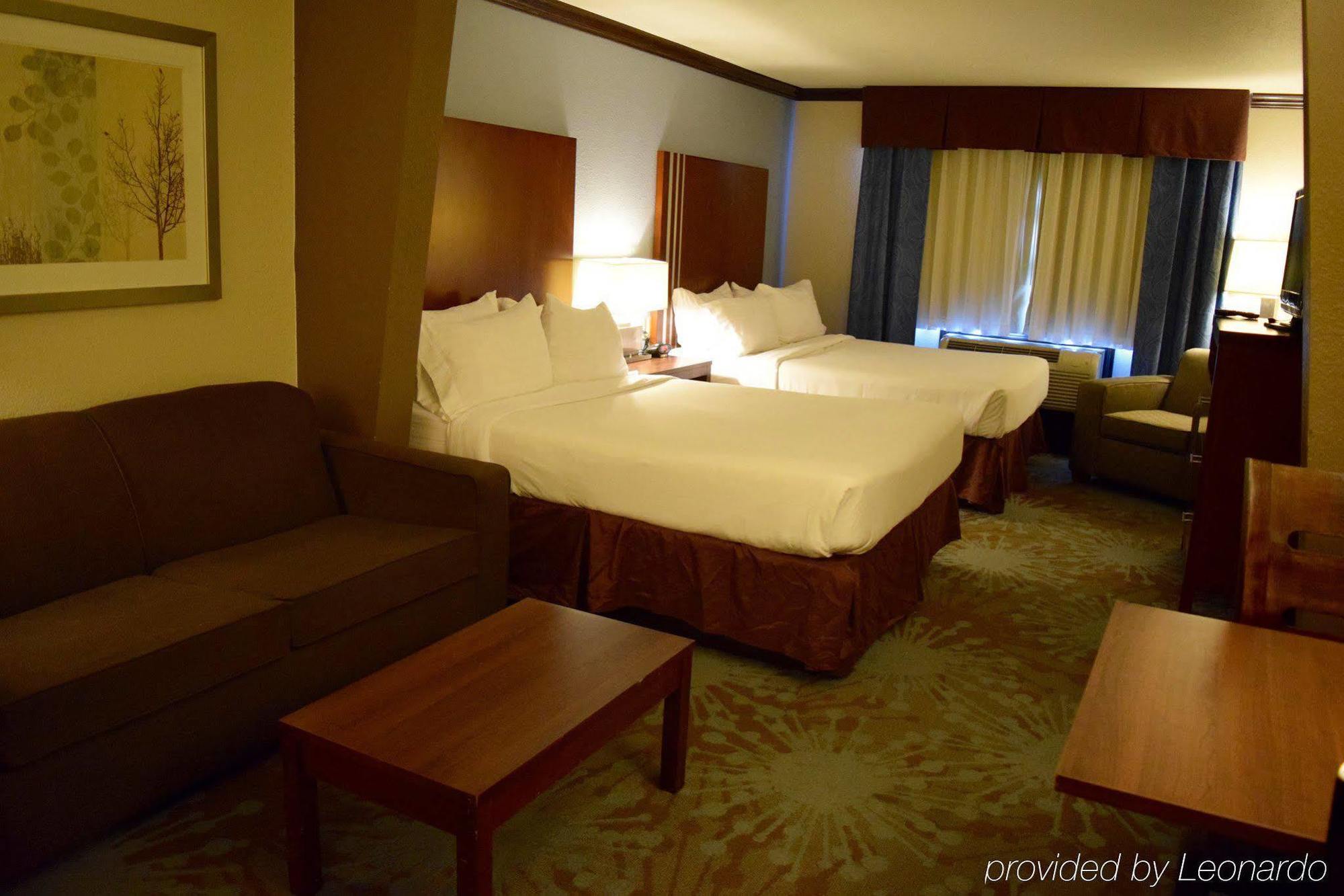 Express & Nw Near Seaworld By Ihg Hotel San Antonio