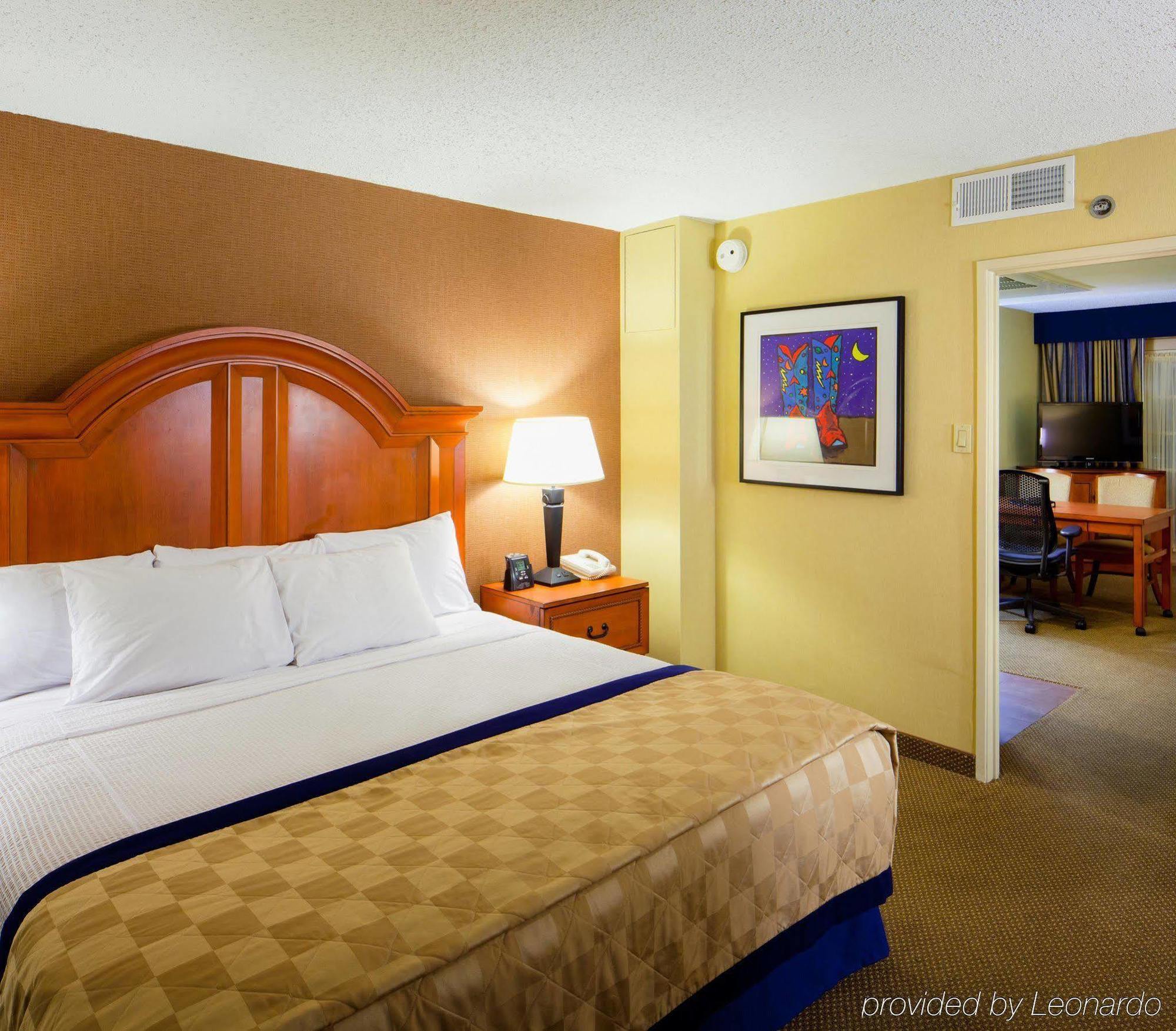Hotel Embassy Northwest I-10 San Antonio