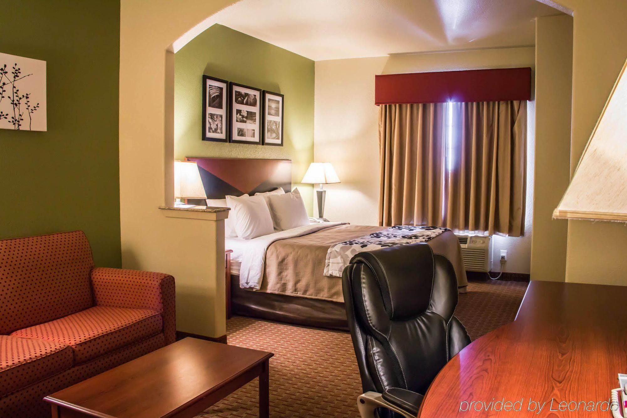 Sleep & At Six Flags Hotel San Antonio