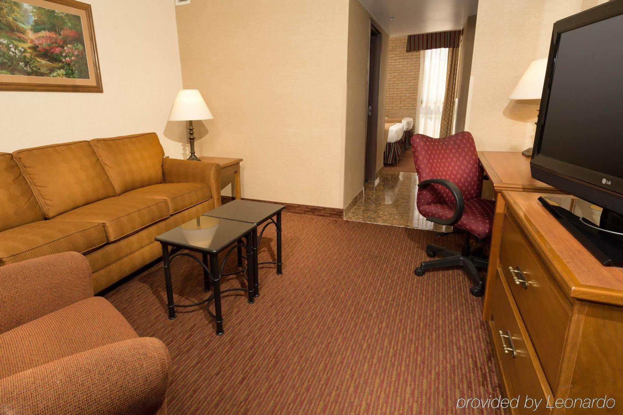 Drury & Northeast Hotel San Antonio