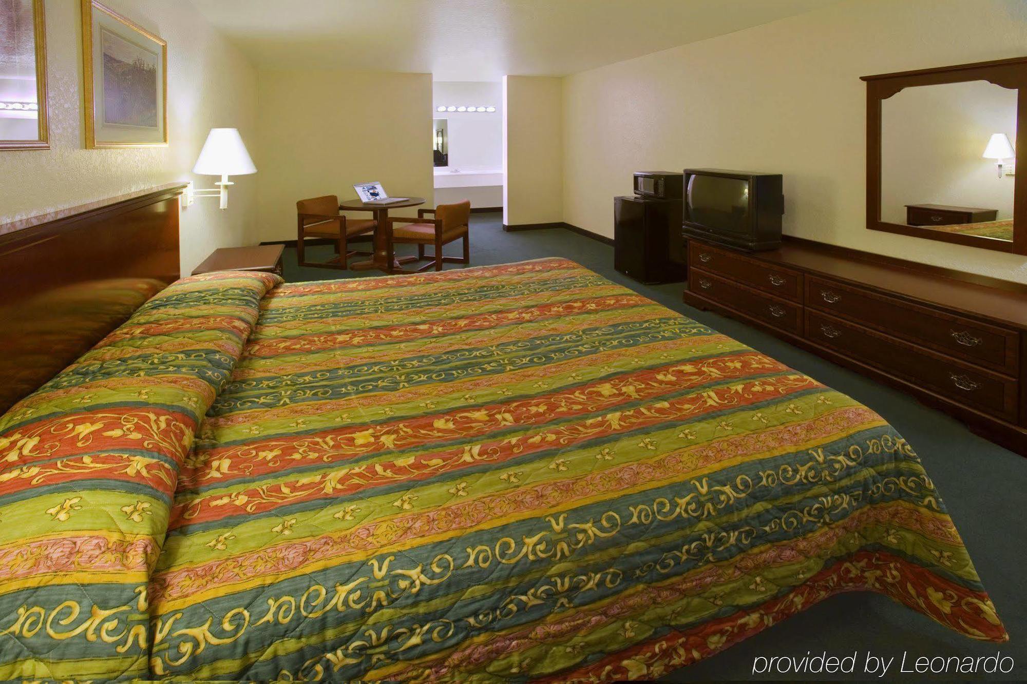 Oyo & Medical Center Hotel