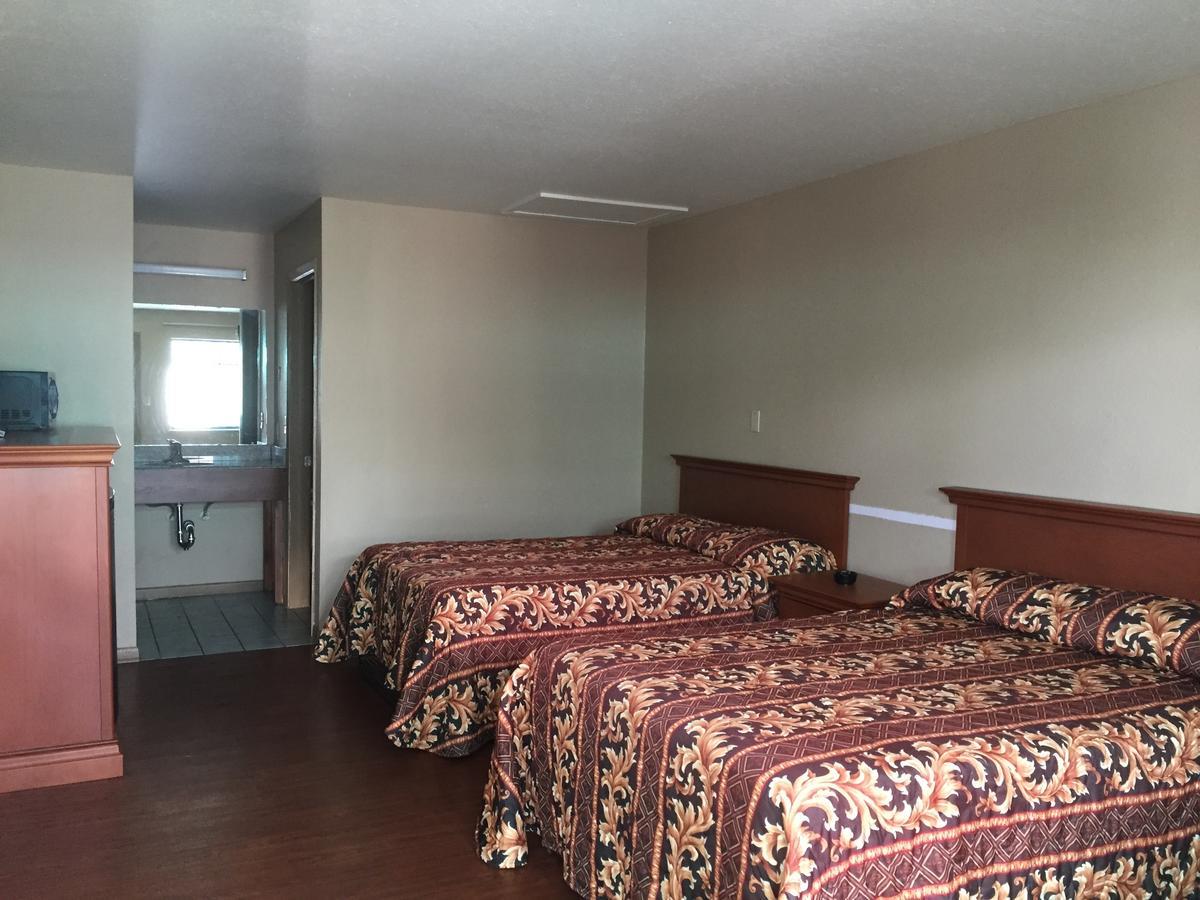 Garden Motel *