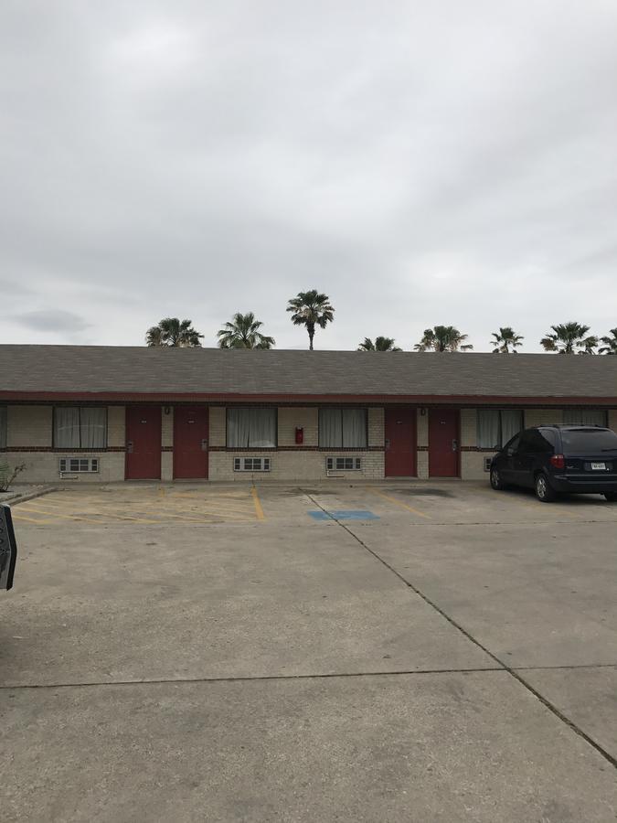 Homestead Inn *
