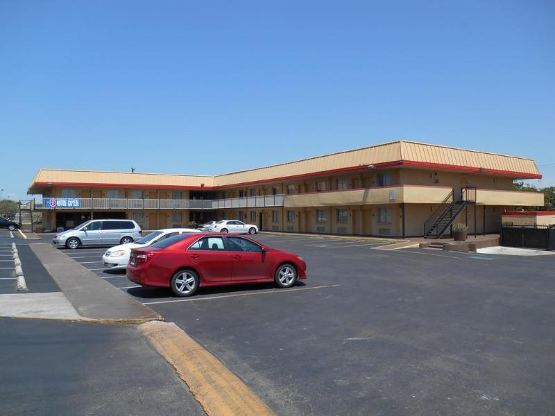 6 Tx I10 West Hotel San Antonio