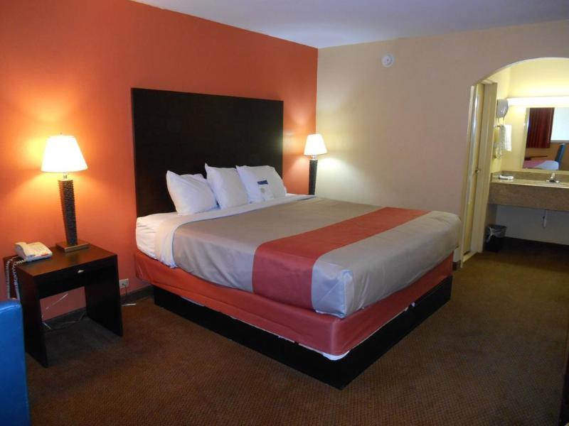 6 Tx I10 West Hotel San Antonio
