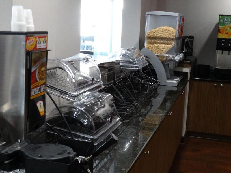 Clarion Pointe Near Medical Center 2* San Antonio