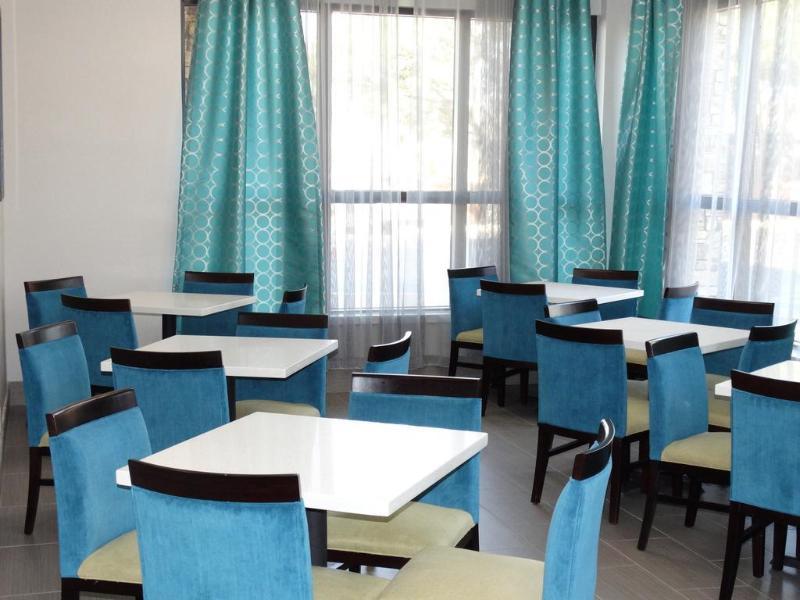 Hotel Clarion Pointe Near Medical Center 2*