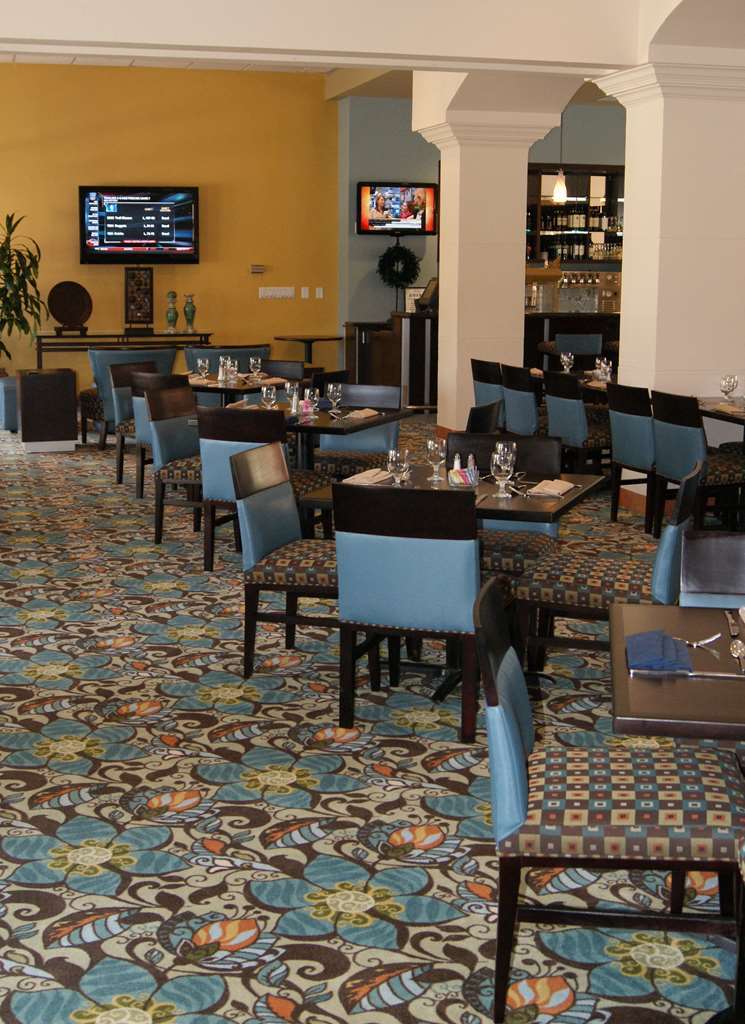 Doubletree By Hilton Downtown Hotel