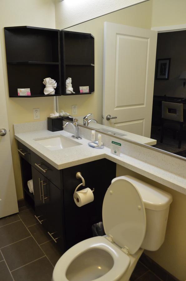 Candlewood Airport By Ihg Hotel San Antonio