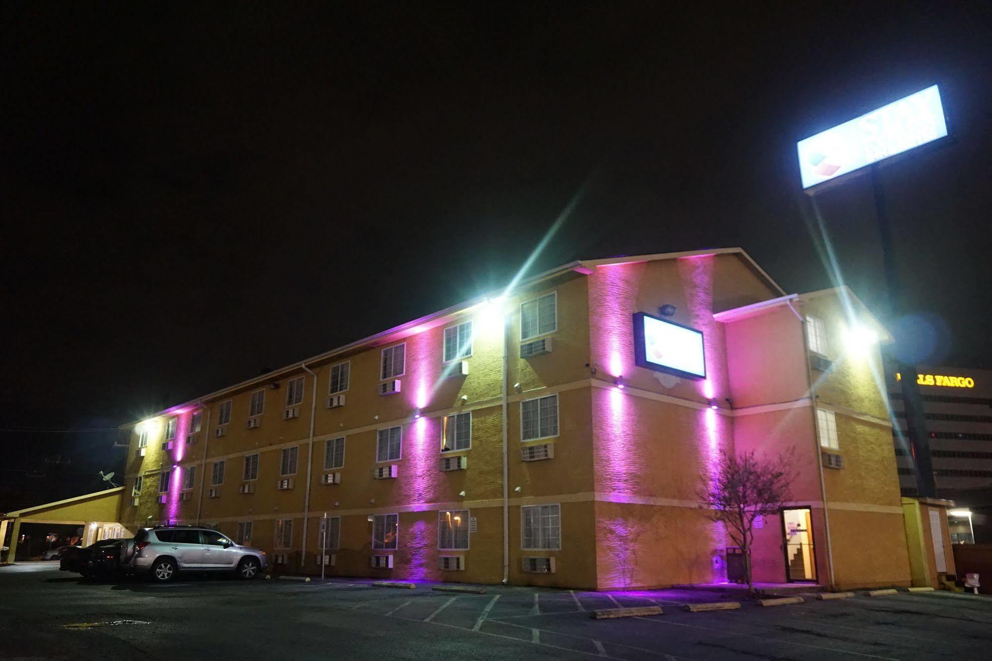 Lodge Econo Near Seaworld - Medical Center San Antonio