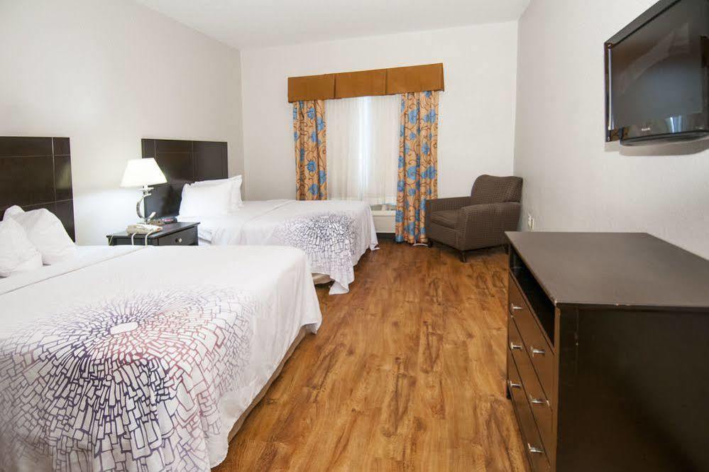 Hotel 6 - East