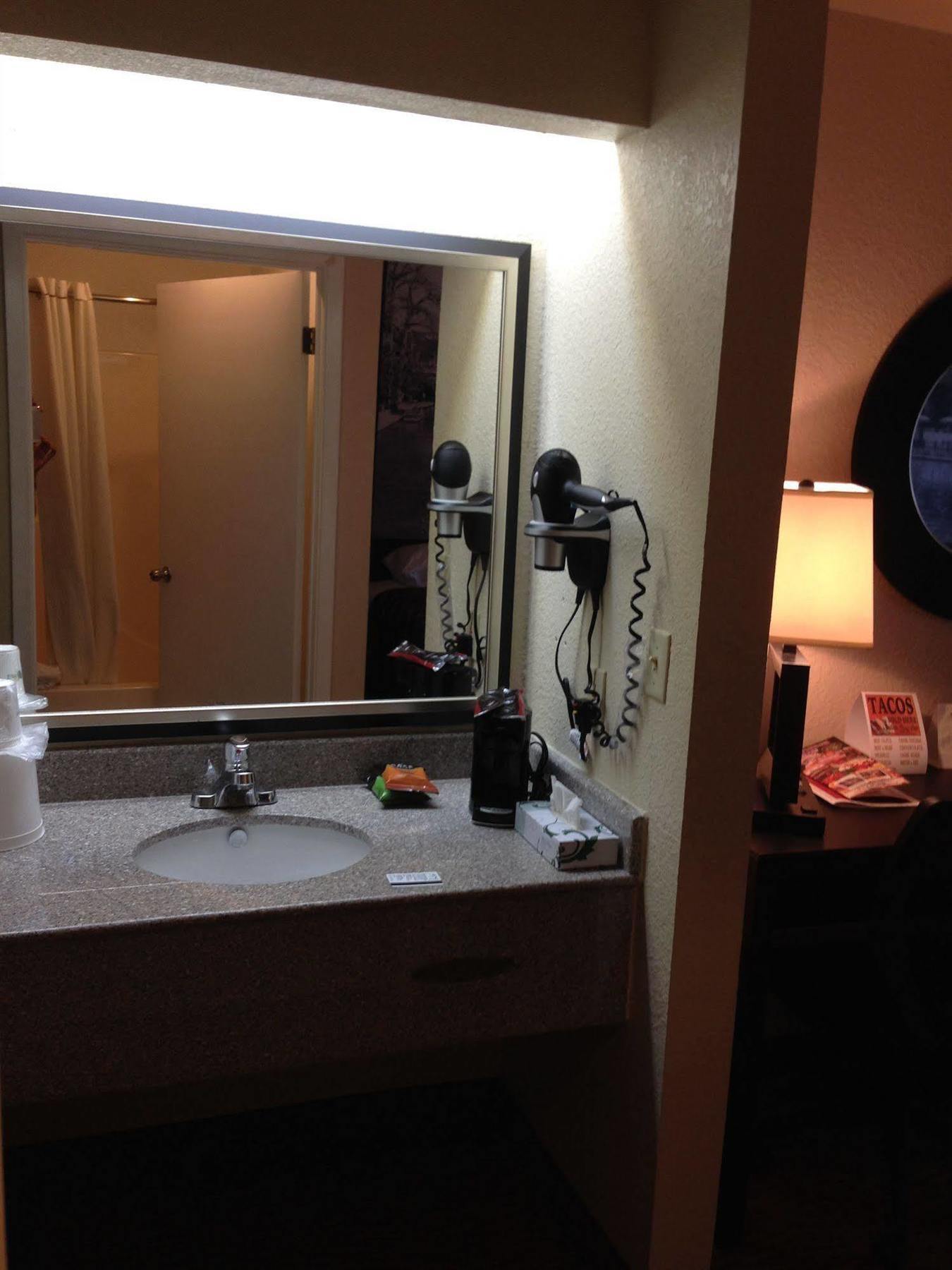 Surestay Plus By Best Western Airport Hotel San Antonio