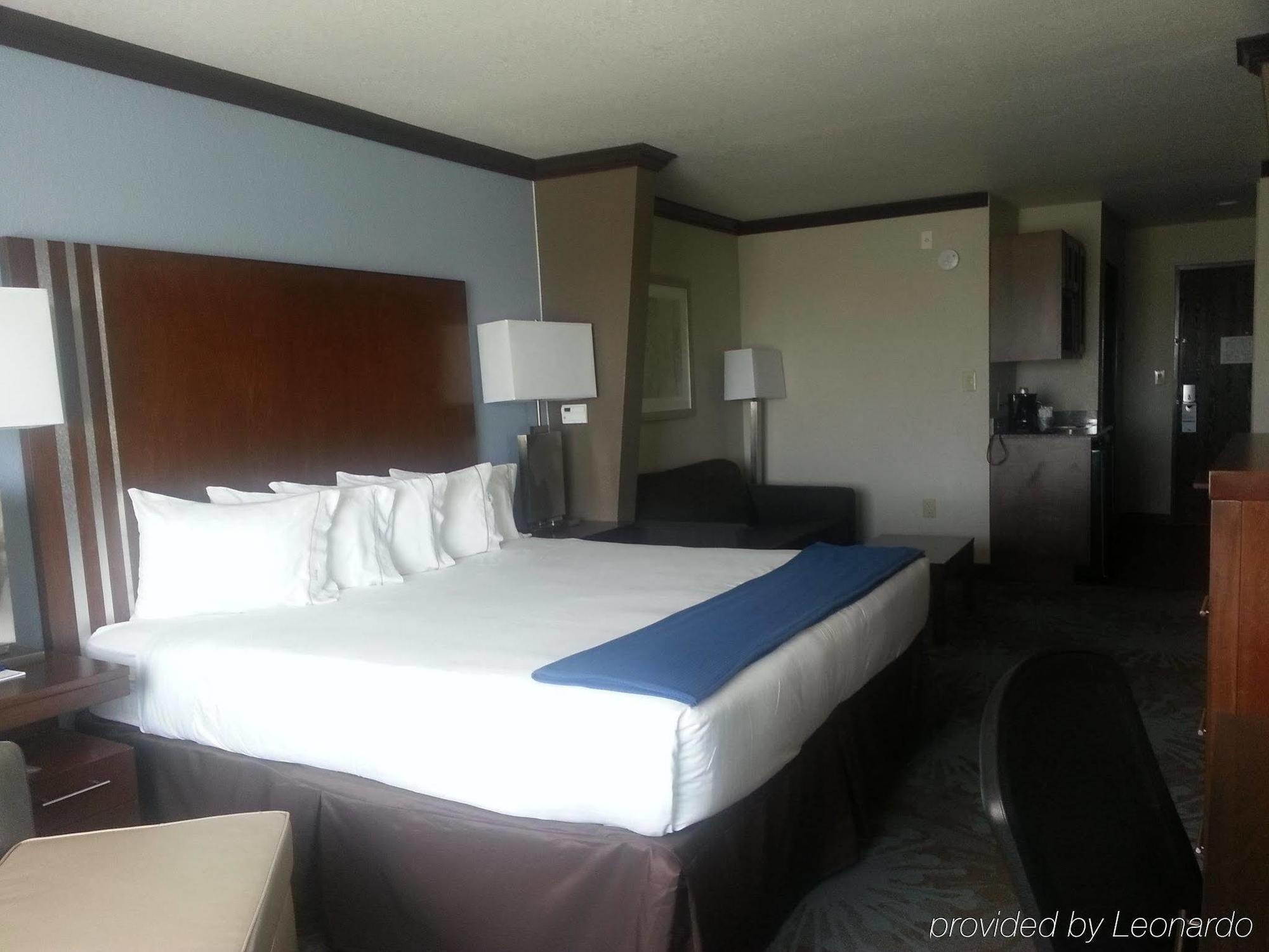 Hotel Express & Nw Near Seaworld By Ihg San Antonio
