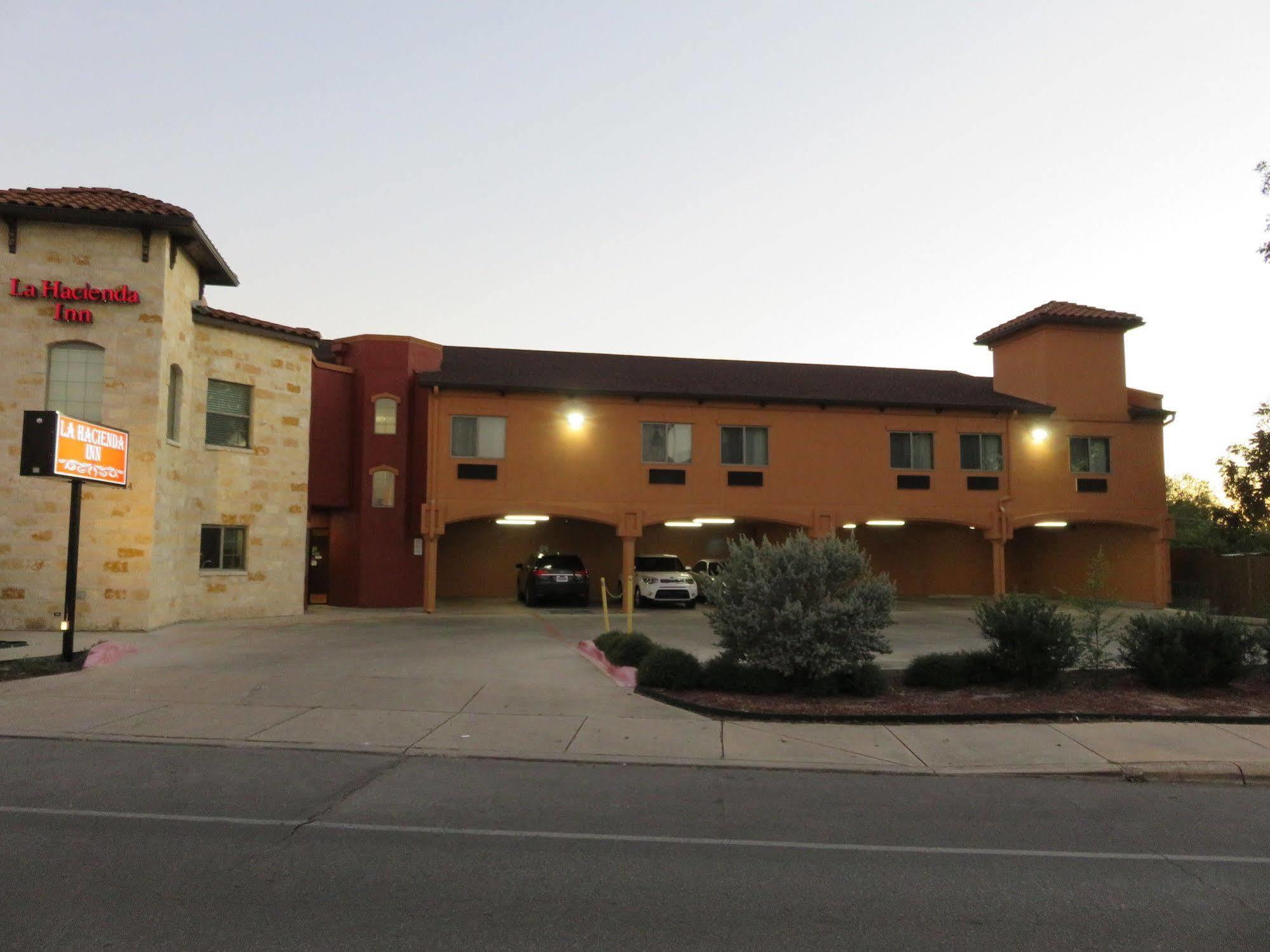 La Hacienda Hotel San Antonio