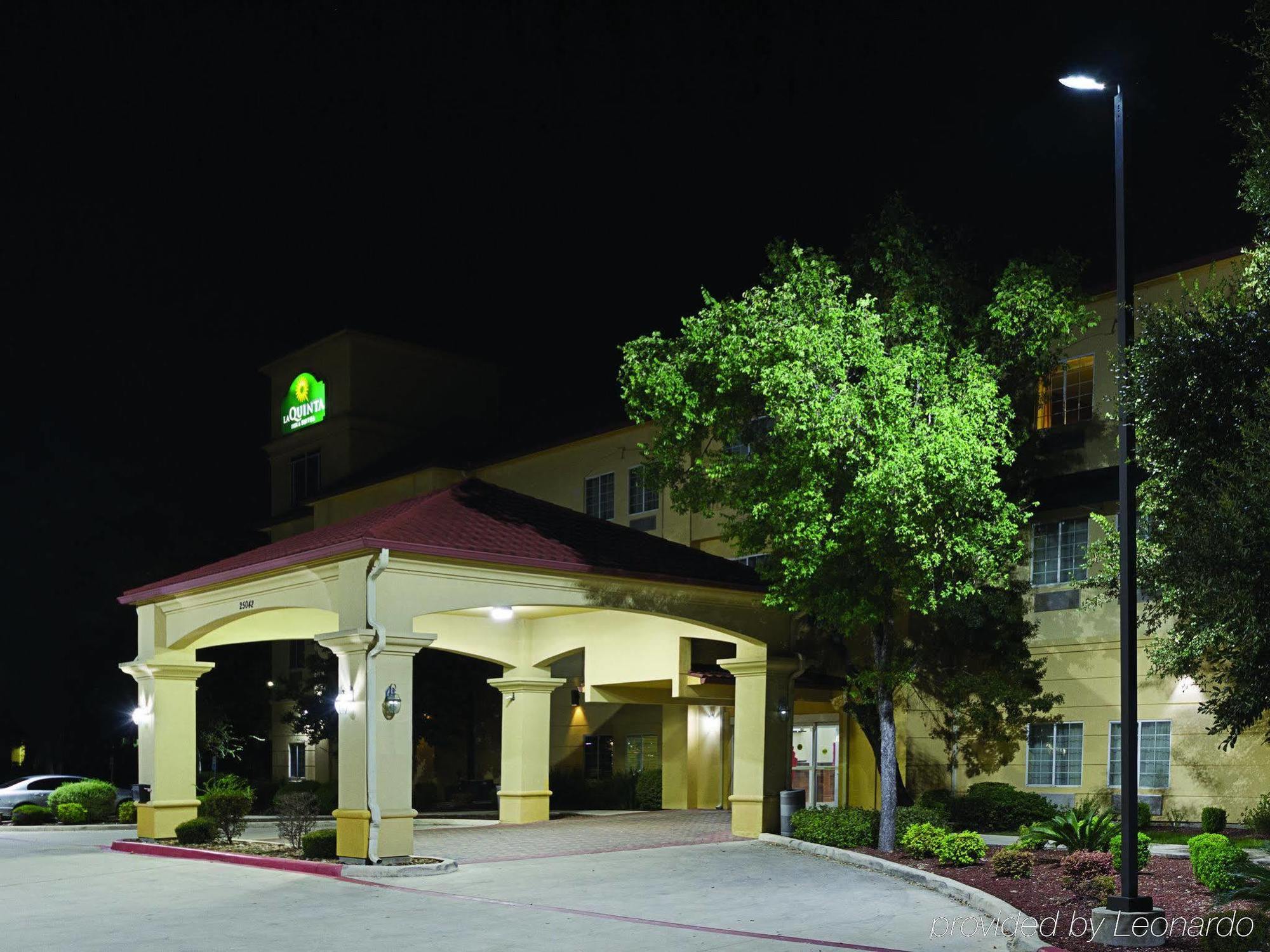 La Quinta By Wyndham San Antonio The Hotel 3*
