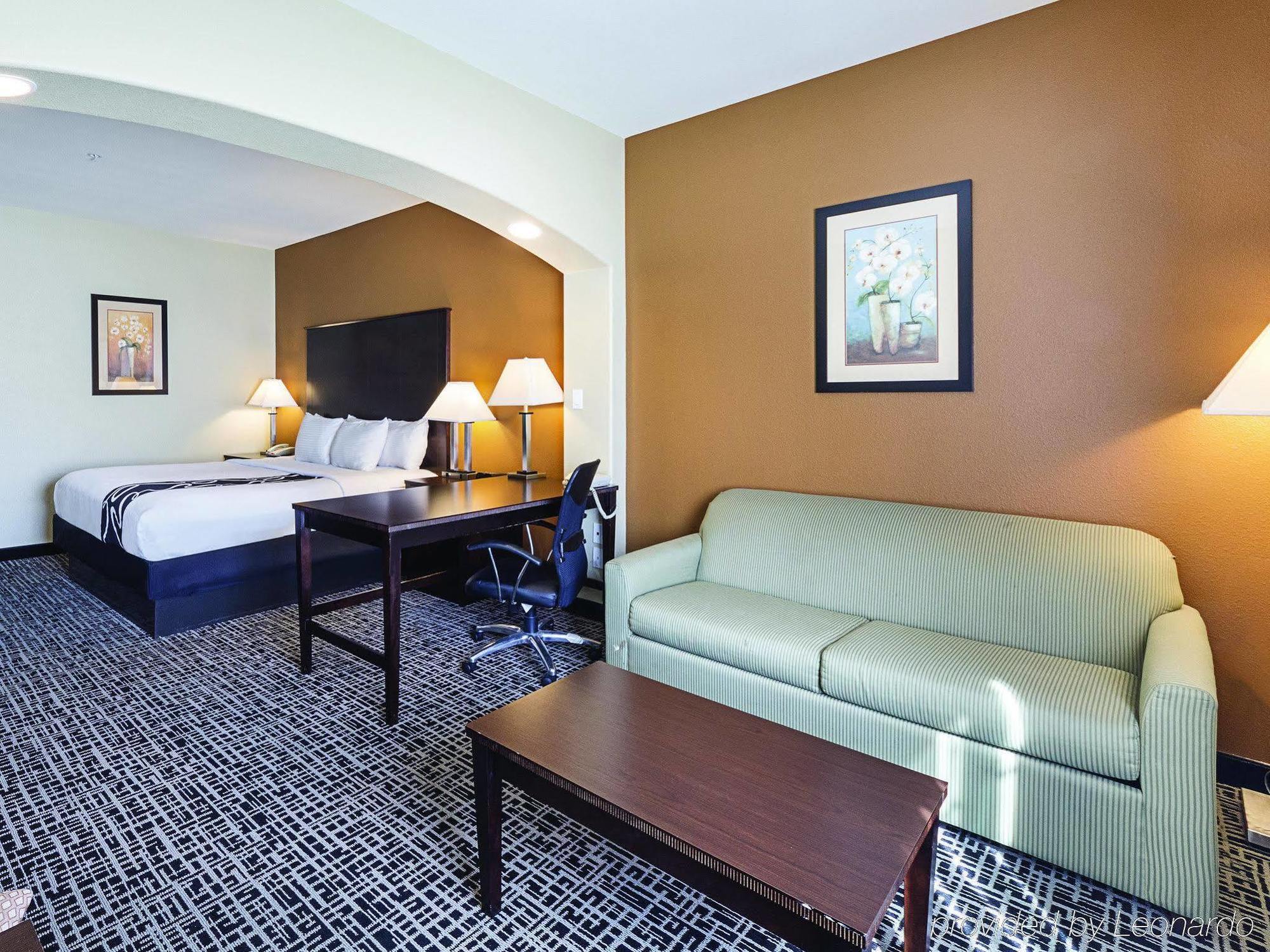 Hotel La Quinta By Wyndham San Antonio The Dominion