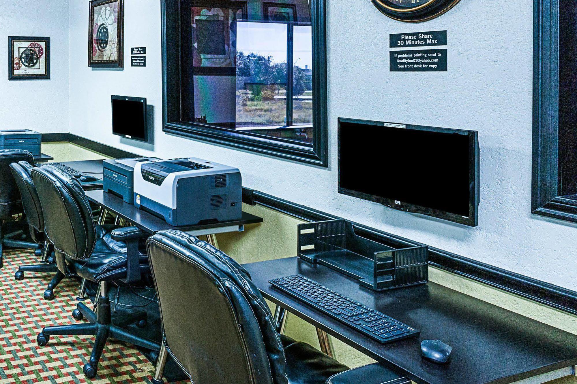Quality & Seaworld North Hotel San Antonio