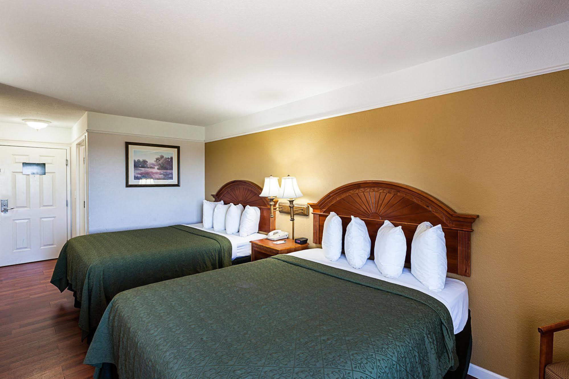 Quality & Seaworld North 3* San Antonio
