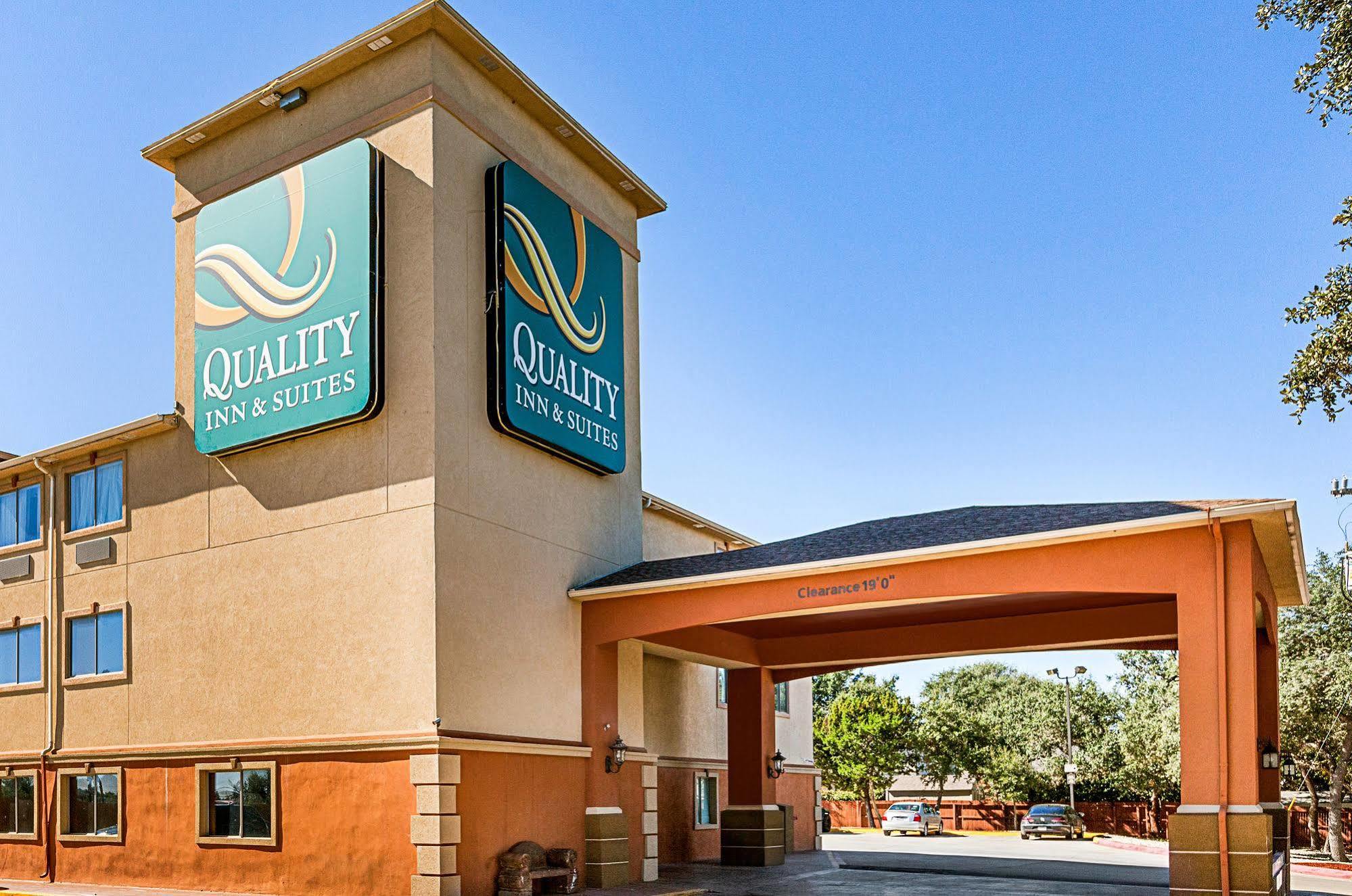 Quality & Seaworld North Hotel San Antonio