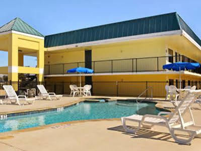 Days By Wyndham N.w. Medical Center Hotel San Antonio