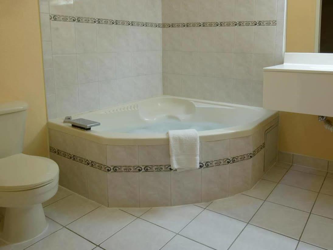 Americas Best Value San Antonio/lackland Afb Motel 2*