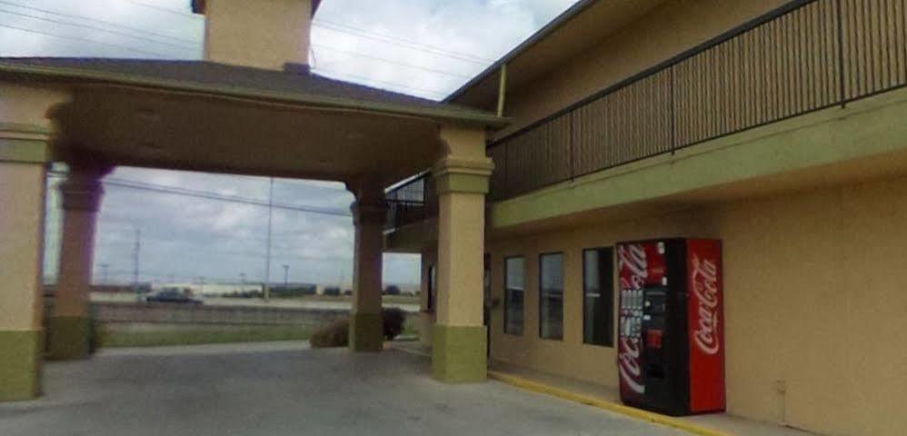 Days By Wyndham Interstate Hwy 35 North San Antonio