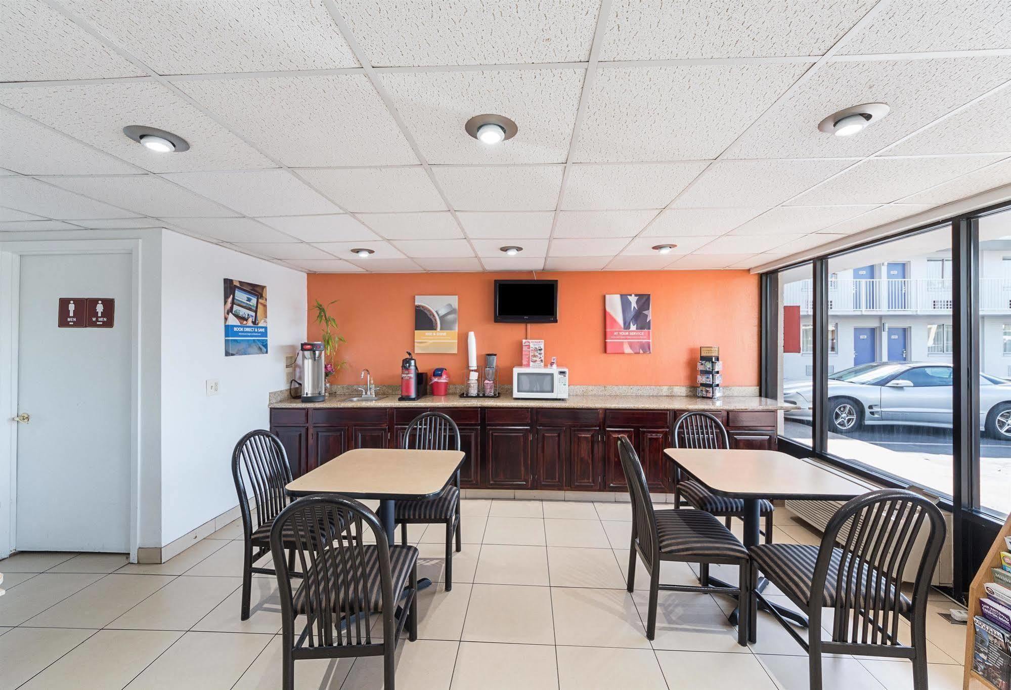 Hotel 6 Tx I10 West