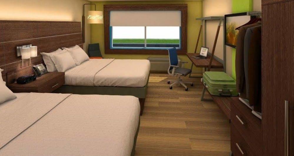 Express & - Downtown Market Area By Ihg 3*
