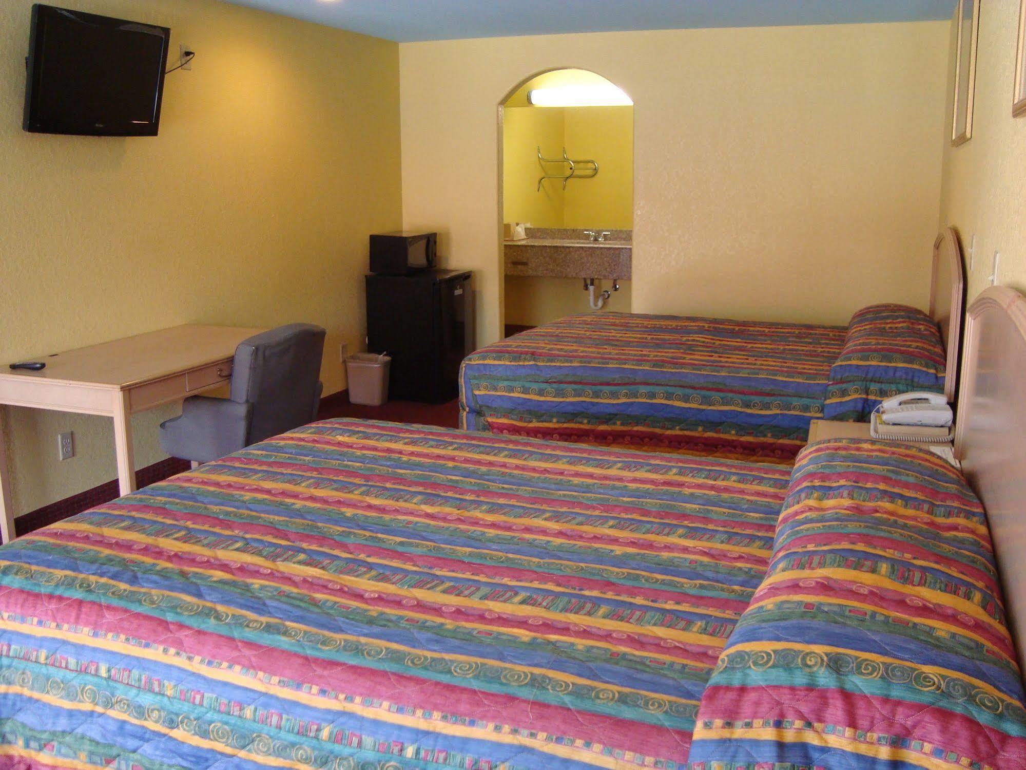 Motel Winnquest Near Ft. Sam Houston
