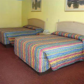 Motel Winnquest Near Ft. Sam Houston
