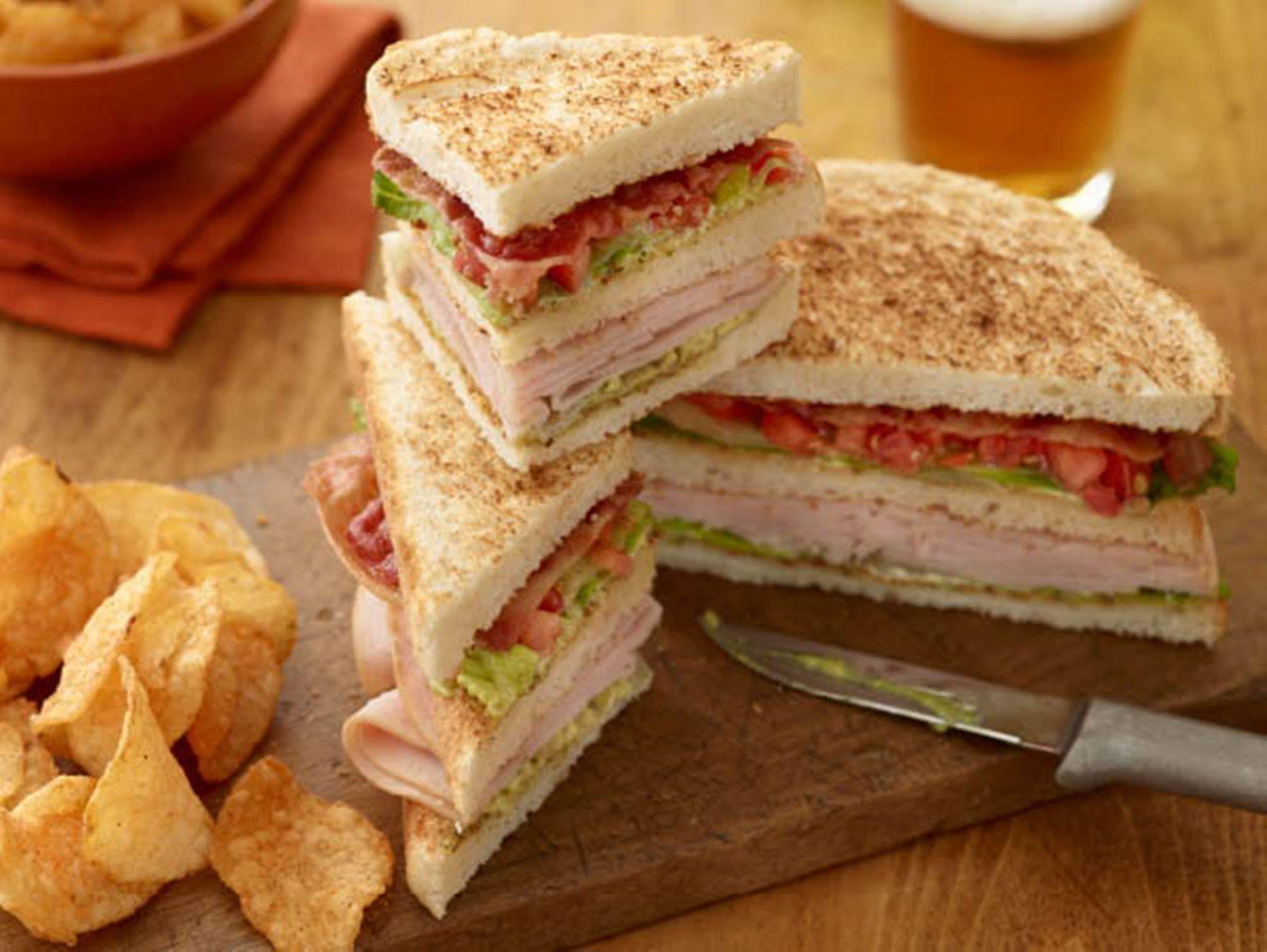 Hotel Hyatt Place Airport/quarry Market 3*