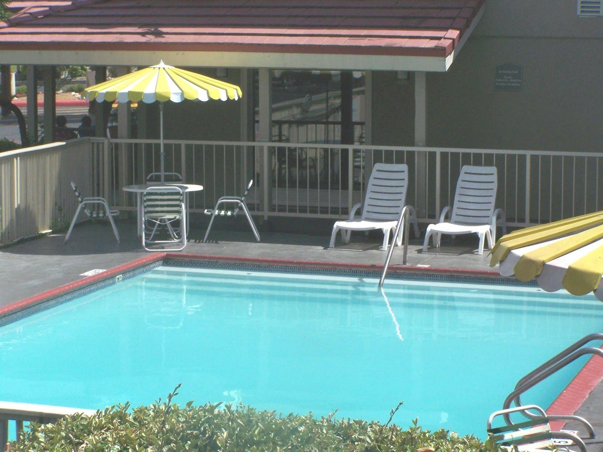 The At Market Square Motel San Antonio