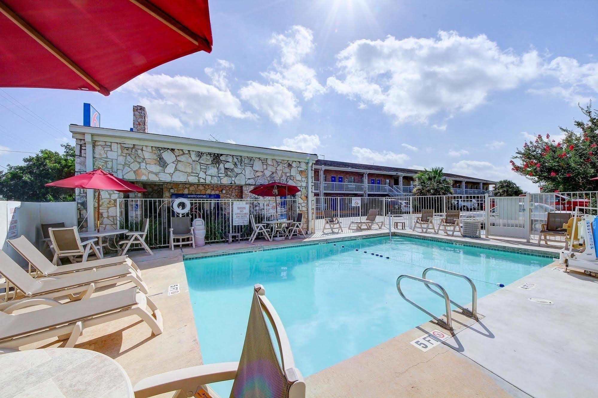 Hotel 6-san Antonio, Tx - Northwest Medical Center