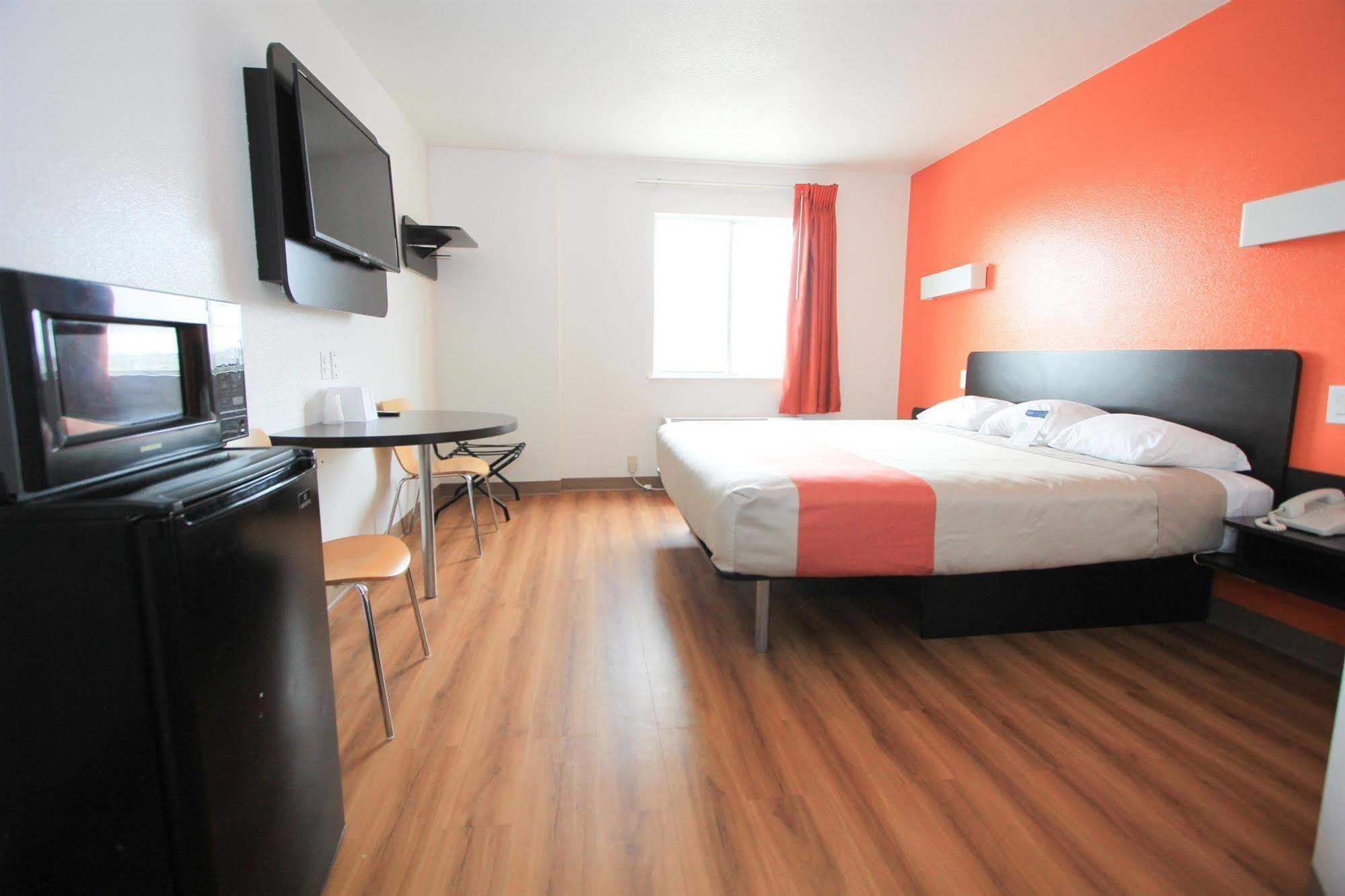 Baymont By Wyndham Airport Hotel