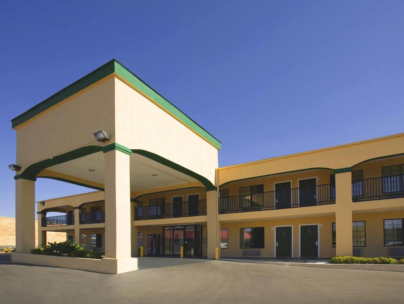 Oyo & Medical Center