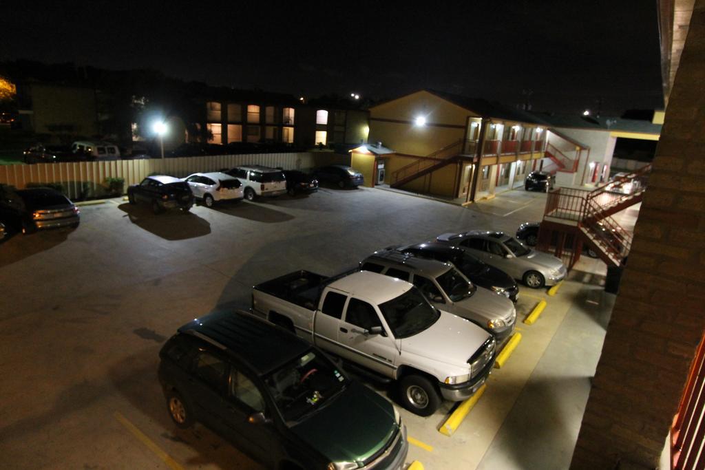 Americas Best Value San Antonio/lackland Afb 2*
