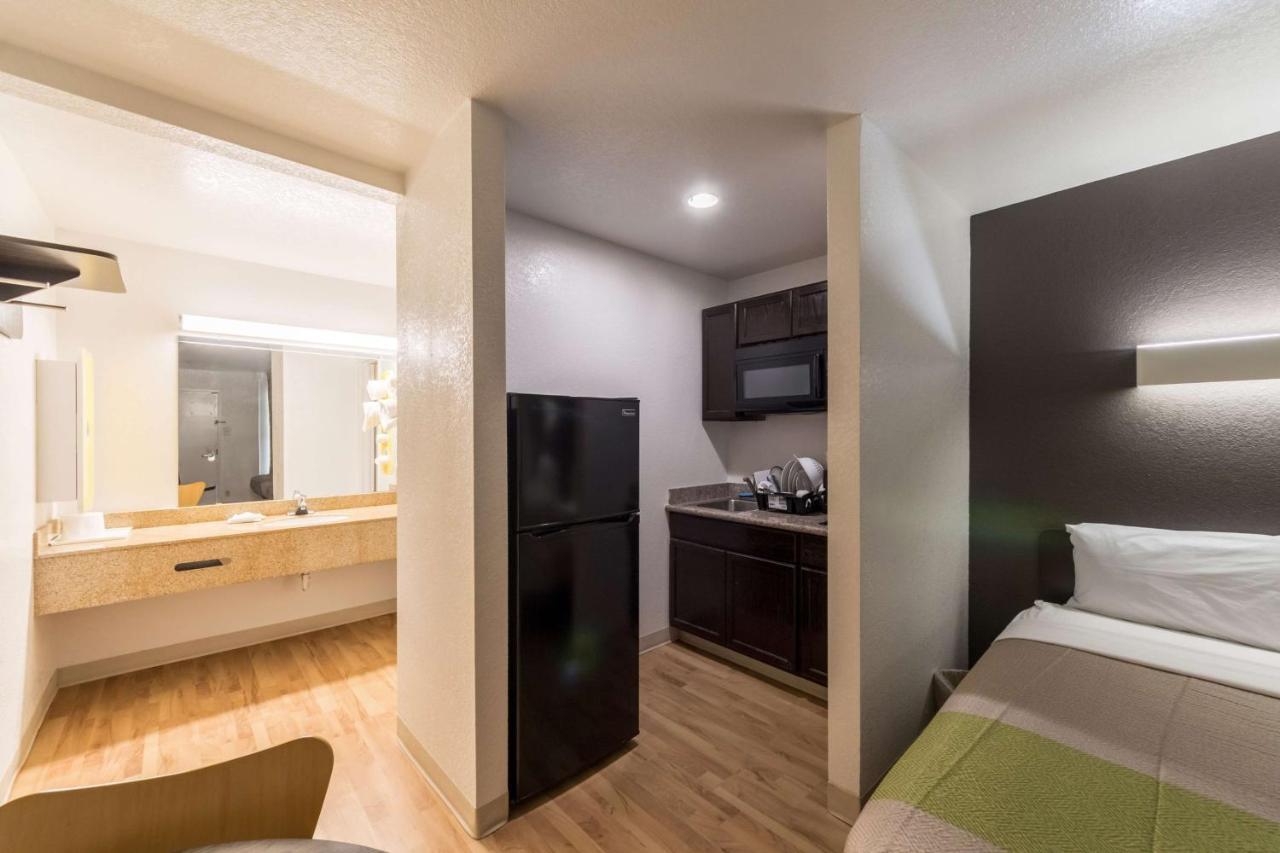 6-san Antonio, Tx - Sam Houston Area Hotel 2*