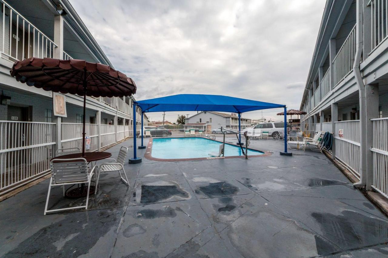 Hotel 6-san Antonio, Tx - Sam Houston Area