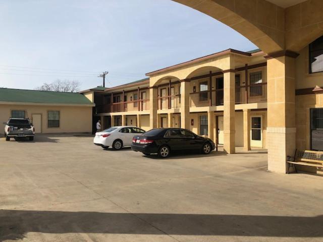 Motel Pinn Road And Lackland Afb And Seaworld