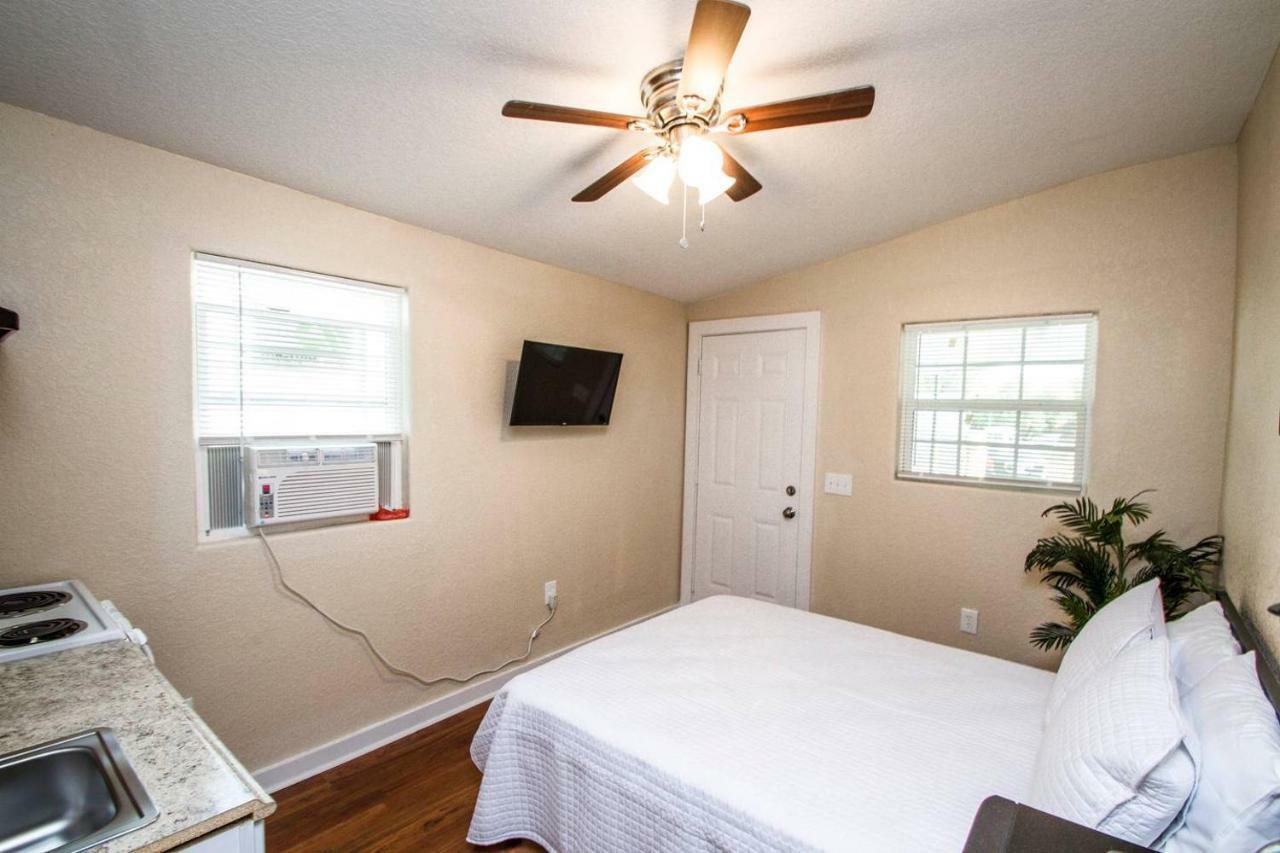 Remodeled Studio Near Downtown Apartment San Antonio