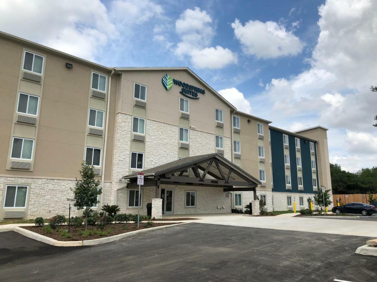 Woodspring Stone Oak Hotel *