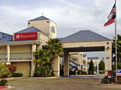 Hotel Ramada By Wyndham Near Seaworld - Lackland Afb San Antonio