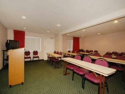 Hotel Ramada By Wyndham Near Seaworld - Lackland Afb San Antonio