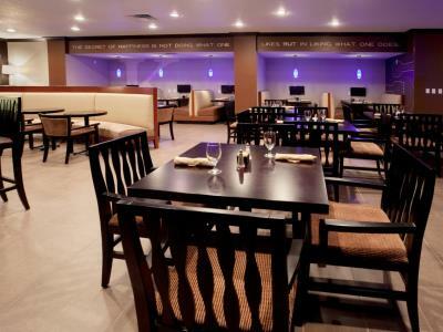 North Stone Oak Area By Ihg Hotel