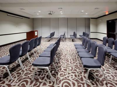 North Stone Oak Area By Ihg 3*